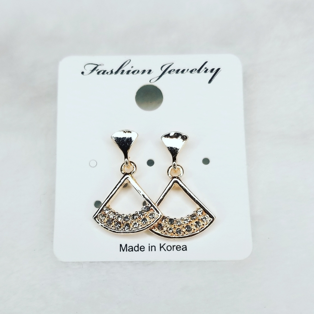 5 for $15 earrings - Picture 3 of 8